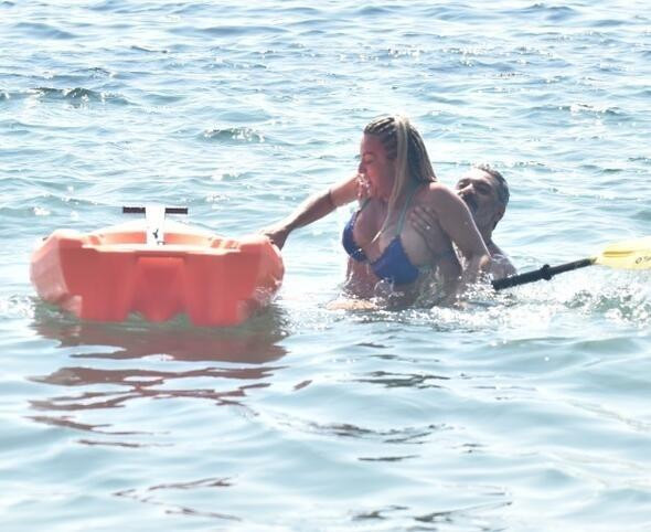 Aktyorun həyat yoldaşıyla biabırçı görüntüləri yayıldı - FOTOLAR